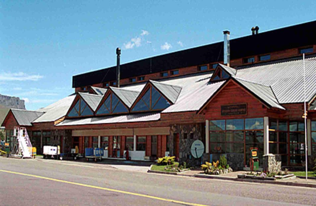 Aeropuerto de Chapelco: abren sobres para su remodelación Aeropuerto de Chapelco: abren sobres para su remodelación