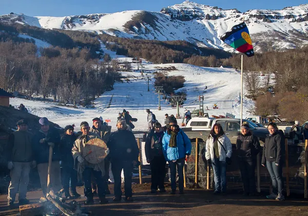 Chapelco: Gobierno neuquino cede tierras y paga millonario monto a comunidad mapuche Chapelco: Gobierno neuquino cede tierras y paga millonario monto a comunidad mapuche