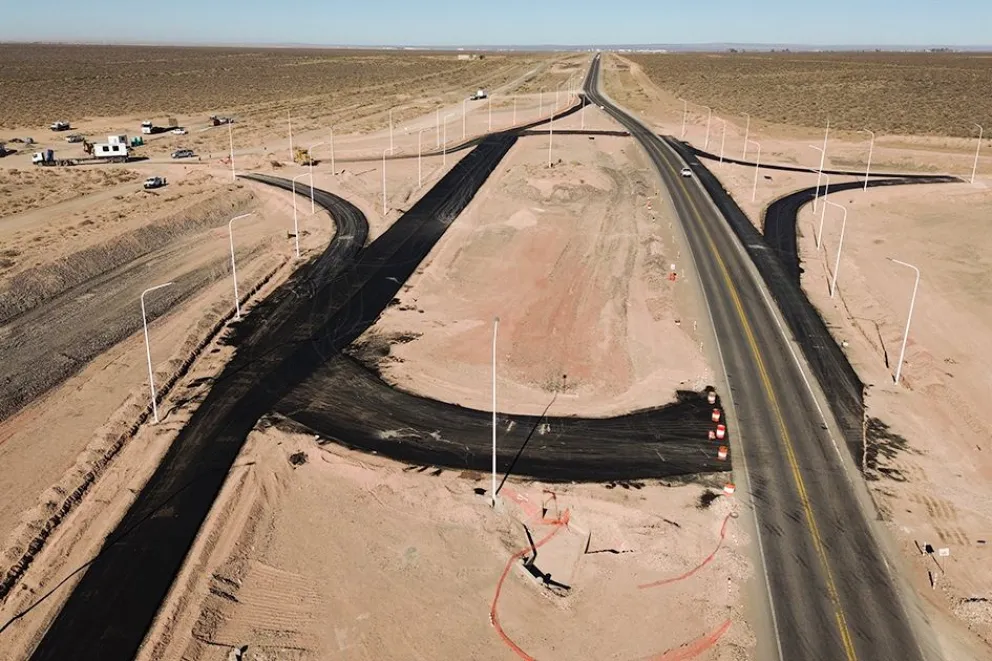 Neuquén licita la duplicación de la Ruta 67 para mejorar la conexión con Vaca Muerta Neuquén licita la duplicación de la Ruta 67 para mejorar la conexión con Vaca Muerta