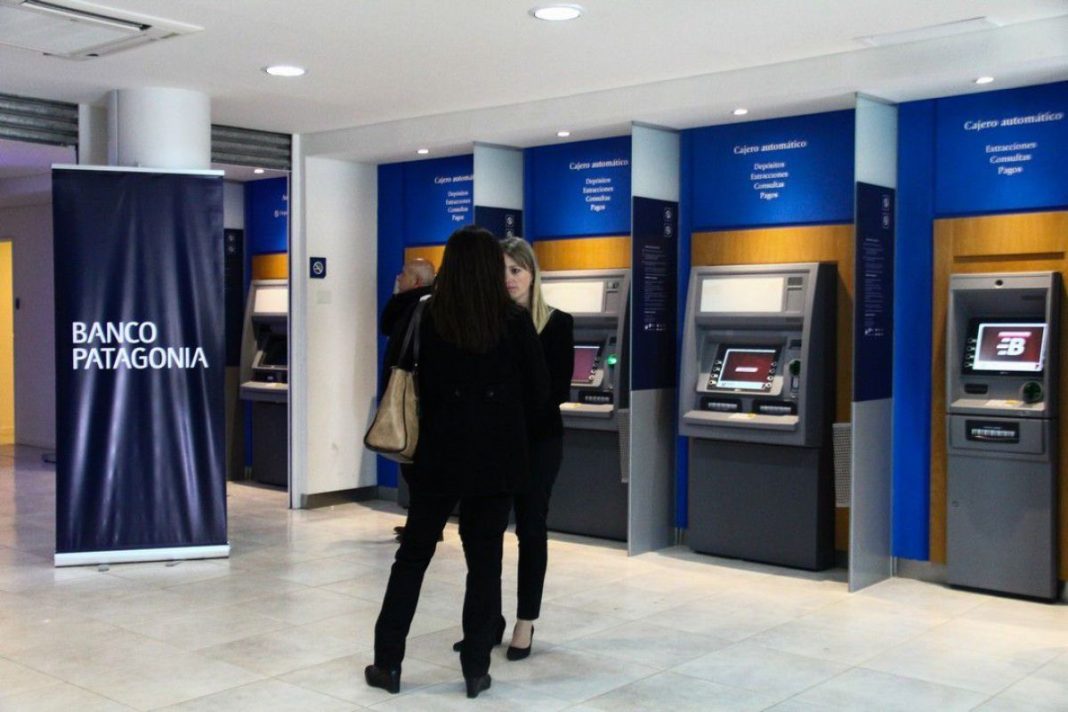 Trabajadores del Banco Patagonia se manifestarán por sobrecarga laboral Trabajadores del Banco Patagonia se manifestarán por sobrecarga laboral