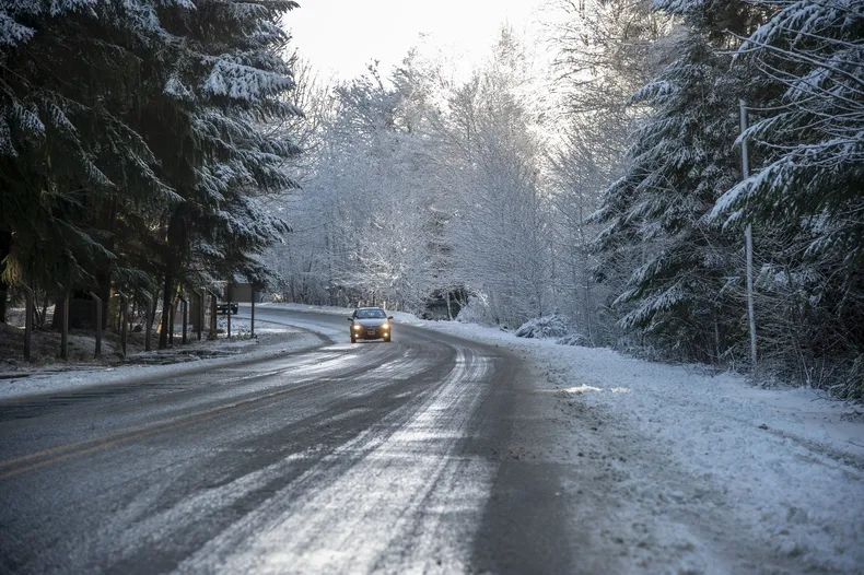 Fin de semana bajo cero: el temporal azota la Patagonia con nieve y viento intenso Fin de semana bajo cero: el temporal azota la Patagonia con nieve y viento intenso