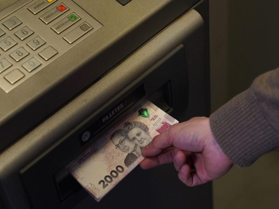 Estatales cobrarán aguinaldo y salario juntos el 26 de junio Estatales cobrarán aguinaldo y salario juntos el 26 de junio