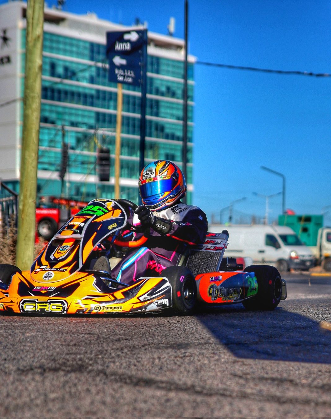 El karting volvió a Neuquén tras 20 años y reunió a miles de fanáticos El karting volvió a Neuquén tras 20 años y reunió a miles de fanáticos