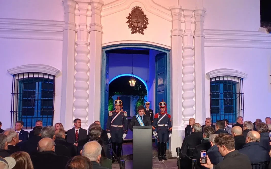 Gobierno convoca a gobernadores a la vigilia del 8 de julio en Tucumán Gobierno convoca a gobernadores a la vigilia del 8 de julio en Tucumán