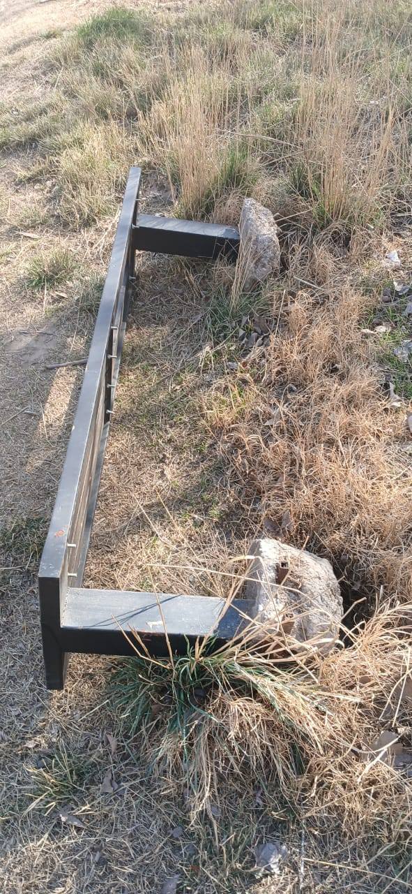 Vandalismo en el Jardín Botánico de Plottier: destrozos en instalaciones y áreas verdes