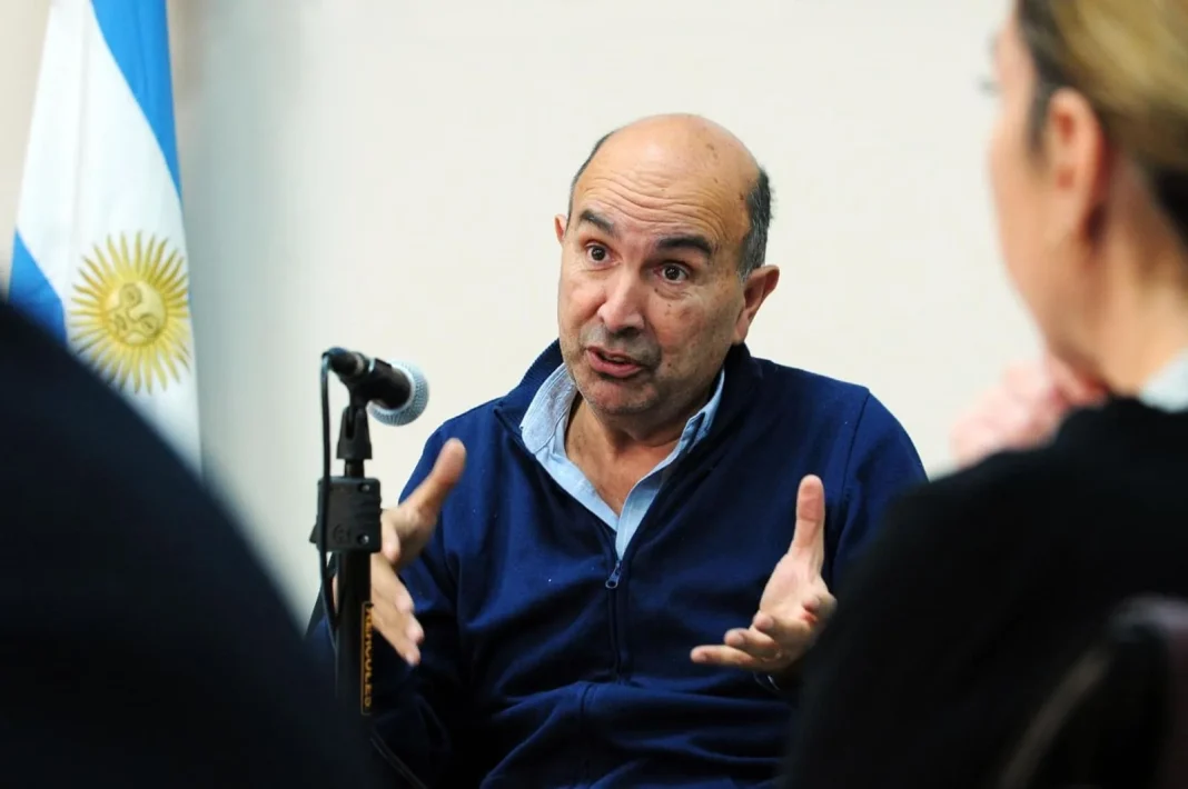 Marcelo Bermúdez: “Ruiz no puede ejercer cargos públicos en Neuquén” Marcelo Bermúdez: “Ruiz no puede ejercer cargos públicos en Neuquén”