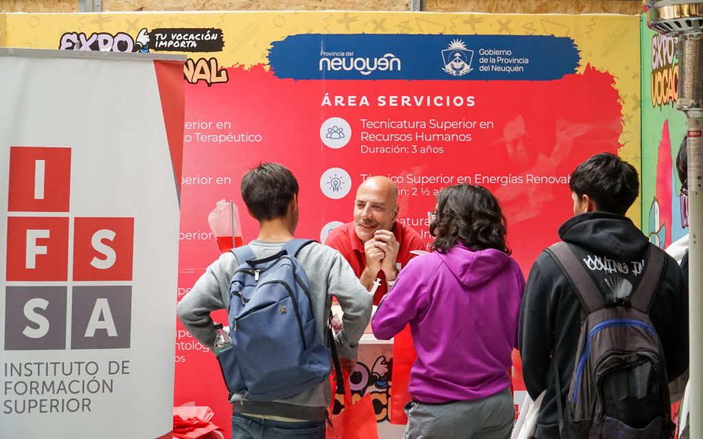 Expo Vocacional de Zapala: oportunidades educativas para toda la Patagonia Expo Vocacional de Zapala: oportunidades educativas para toda la Patagonia
