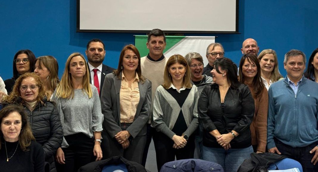 El Tren del Valle volvió al debate en la Legislatura rionegrina El Tren del Valle volvió al debate en la Legislatura rionegrina