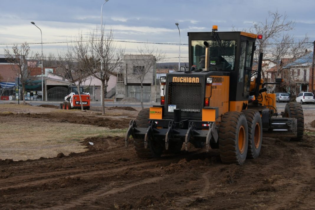 Unión de Mayo suma un parque con plaza de dinosaurios Unión de Mayo suma un parque con plaza de dinosaurios