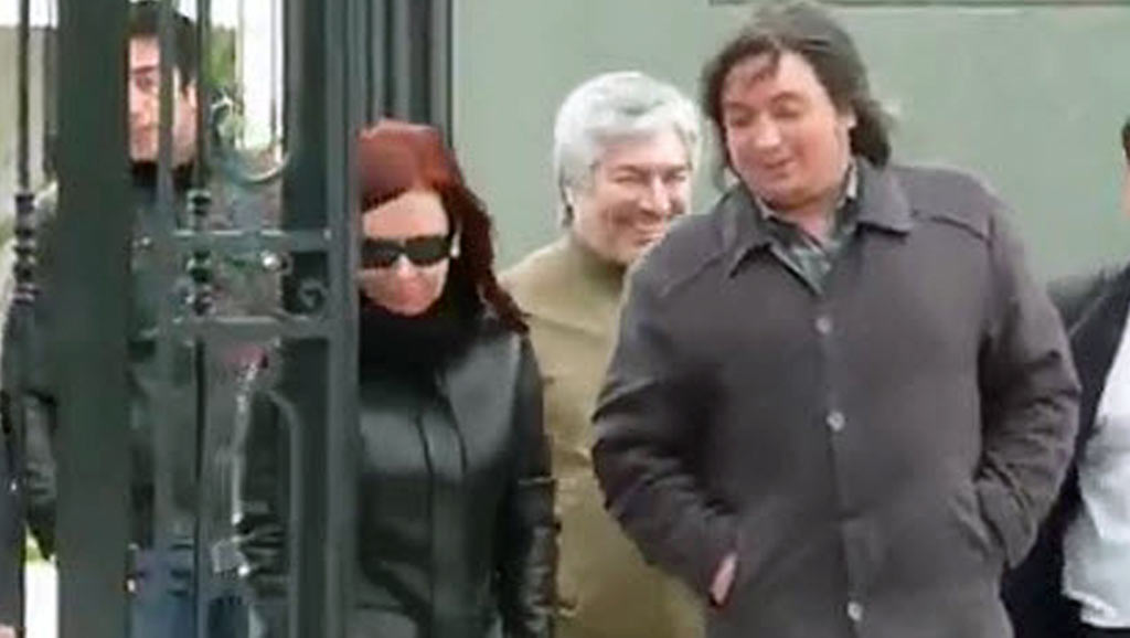 Vence plazo para que condenados en causa Vialidad paguen 530 millones de dólares Vence plazo para que condenados en causa Vialidad paguen 530 millones de dólares