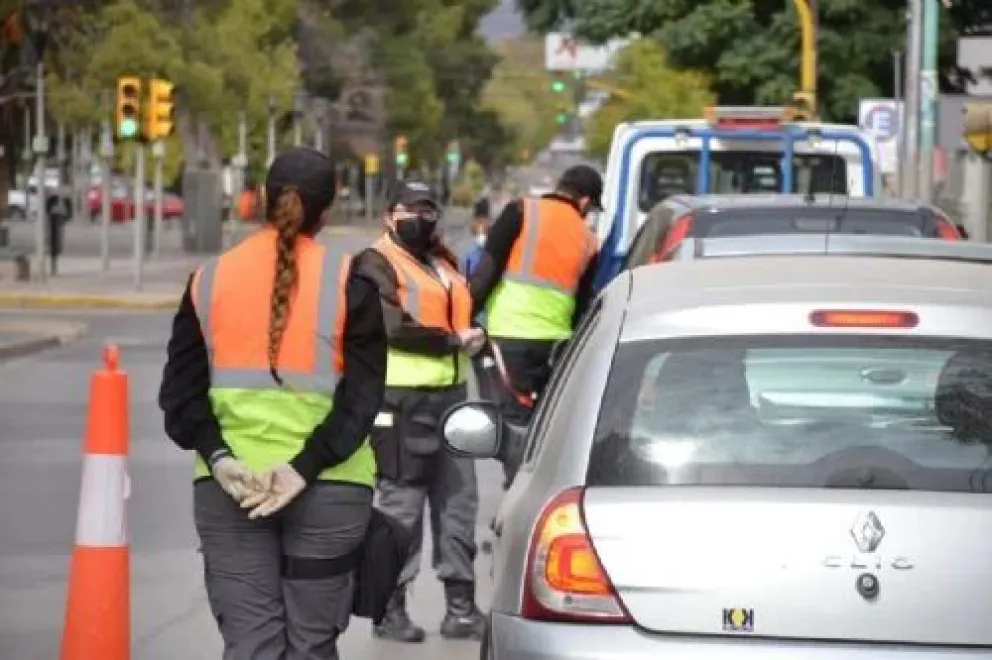 Nuevo operativo vial en la capital: exceso de velocidad e intentos de fuga Nuevo operativo vial en la capital: exceso de velocidad e intentos de fuga