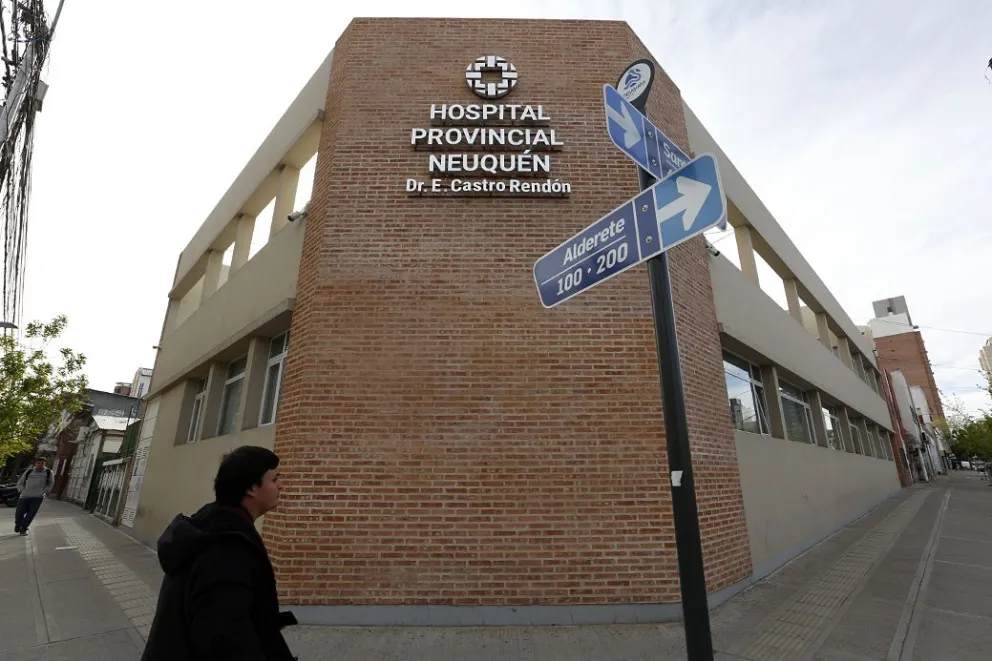 Refuncionalizan el servicio de diálisis en el Castro Rendón Refuncionalizan el servicio de diálisis en el Castro Rendón