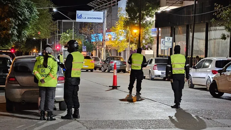 Controles nocturnos dejan 25 alcoholemias positivas en la ciudad Controles nocturnos dejan 25 alcoholemias positivas en la ciudad
