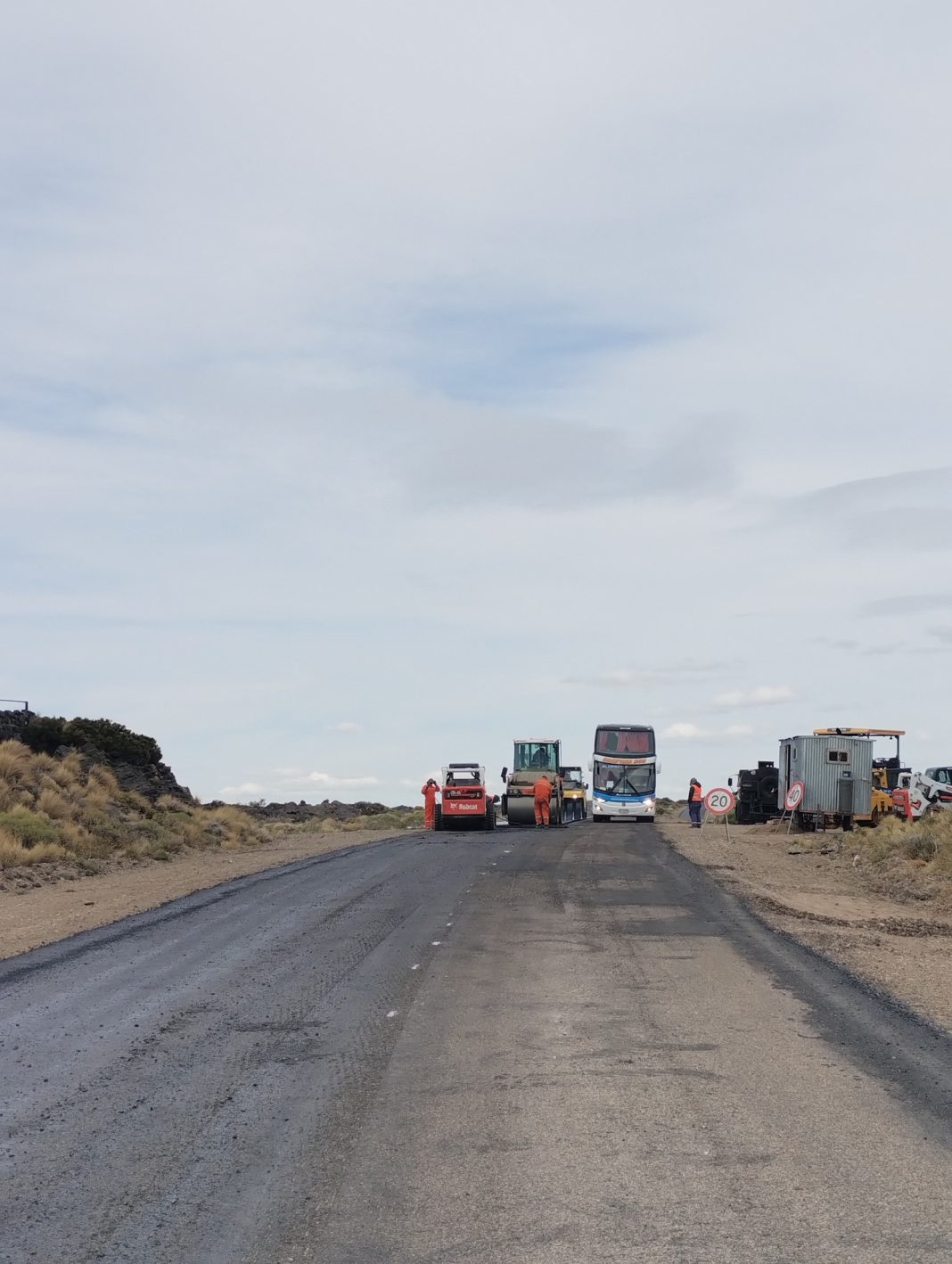 Ruta 46, precaución por obras viales en curso Ruta 46, precaución por obras viales en curso