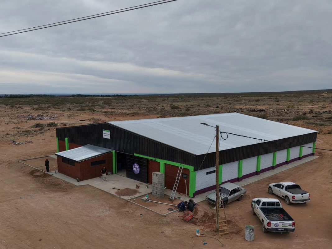 Plaza Huincul inaugura nuevo reservorio de agua potable Plaza Huincul inaugura nuevo reservorio de agua potable