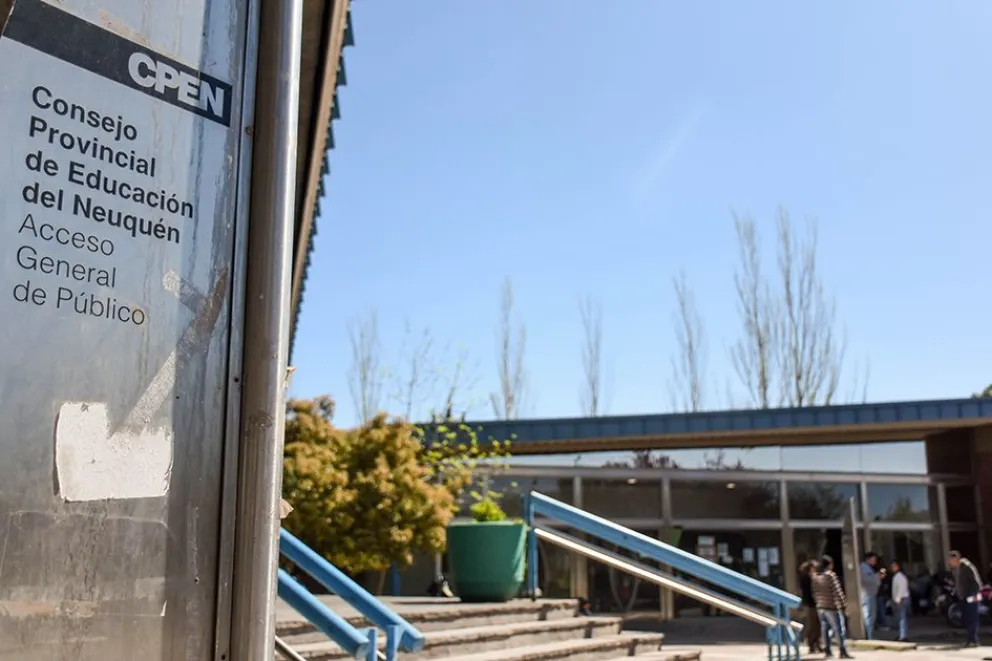 Docentes votarán representantes en el CPE el 26 de noviembre Docentes votarán representantes en el CPE el 26 de noviembre