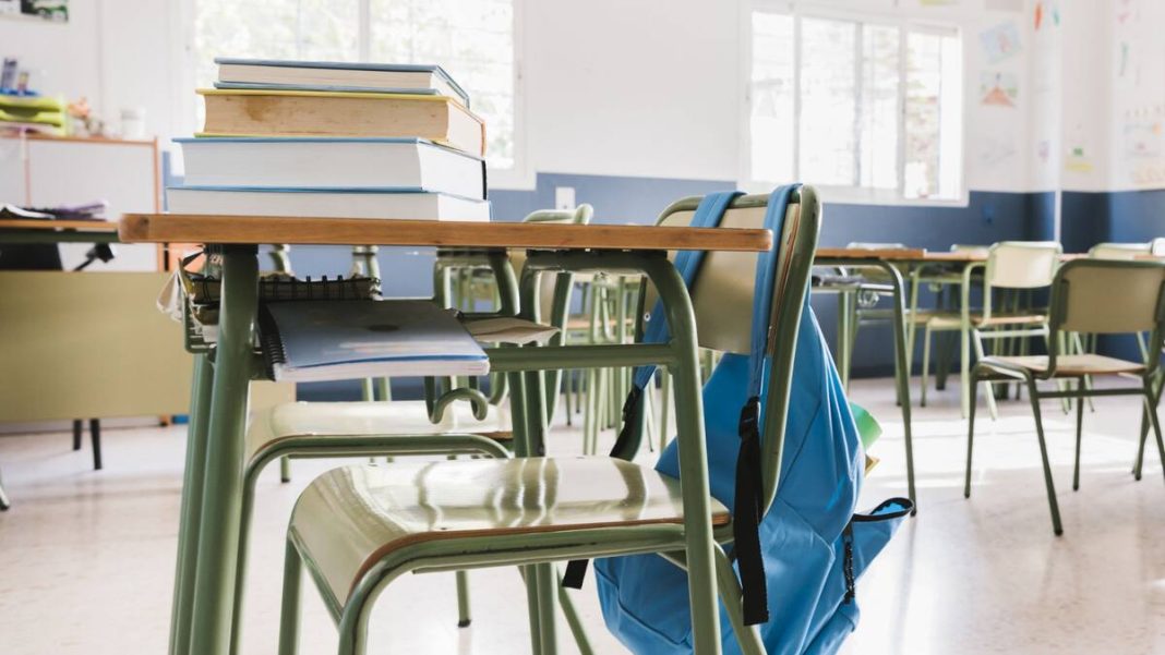 Tensión en Junín de los Andes por el traslado de la Escuela 153 Tensión en Junín de los Andes por el traslado de la Escuela 153