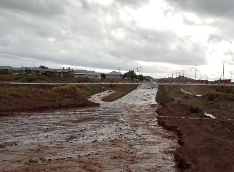 Intensa lluvia provocó anegamientos en Rincón de los Sauces Intensa lluvia provocó anegamientos en Rincón de los Sauces