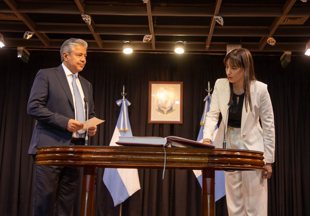 Ajustes en el gabinete neuquino: nuevas funciones para Esteves y Salvatori Ajustes en el gabinete neuquino: nuevas funciones para Esteves y Salvatori