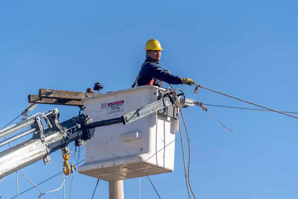 Una falla en el sistema eléctrico causó cortes en la ciudad Una falla en el sistema eléctrico causó cortes en la ciudad
