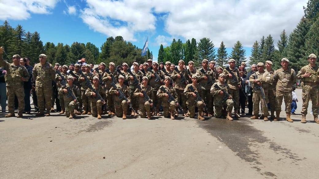 Nuevos soldados voluntarios egresaron en Junín de los Andes Nuevos soldados voluntarios egresaron en Junín de los Andes