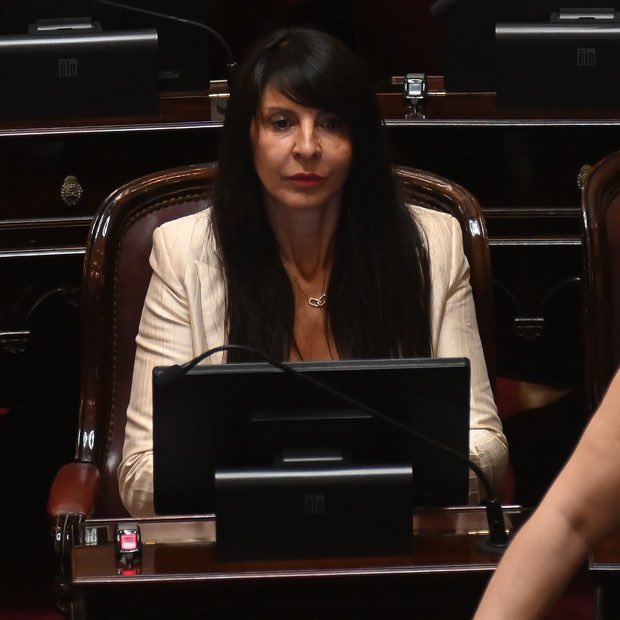 Villaverde retira su renuncia y sigue en Diputados Villaverde retira su renuncia y sigue en Diputados
