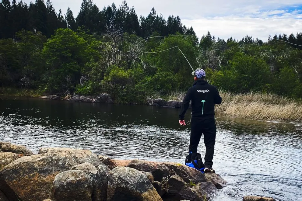 Neuquén impulsa la pesca deportiva con presencia territorial y proyección regional Neuquén impulsa la pesca deportiva con presencia territorial y proyección regional