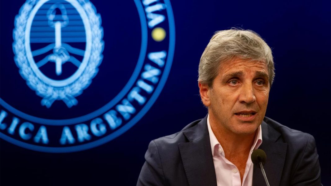 Luis Caputo estimó una inflación de enero cercana al 2,5% Luis Caputo estimó una inflación de enero cercana al 2,5%