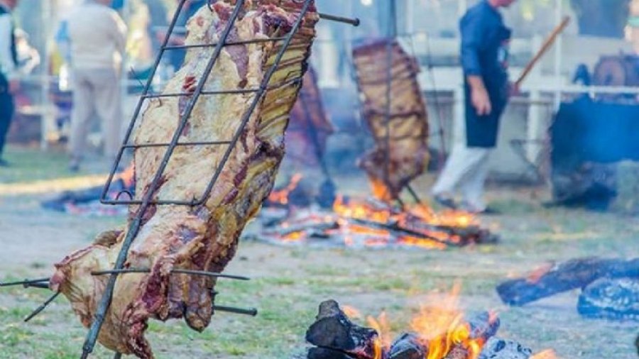 Gastronomía y solidaridad en una nueva edición del Encuentro de Asadores Gastronomía y solidaridad en una nueva edición del Encuentro de Asadores