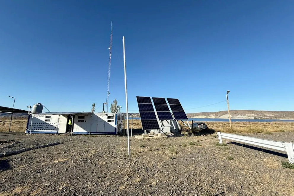 Puesto policial sobre la Ruta 237 incorpora energía solar Puesto policial sobre la Ruta 237 incorpora energía solar
