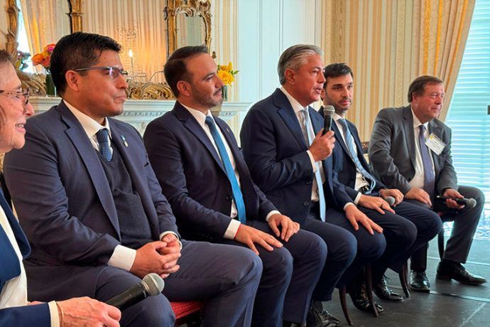 Gobernadores argentinos participaron de un foro económico en Nueva York Gobernadores argentinos participaron de un foro económico en Nueva York