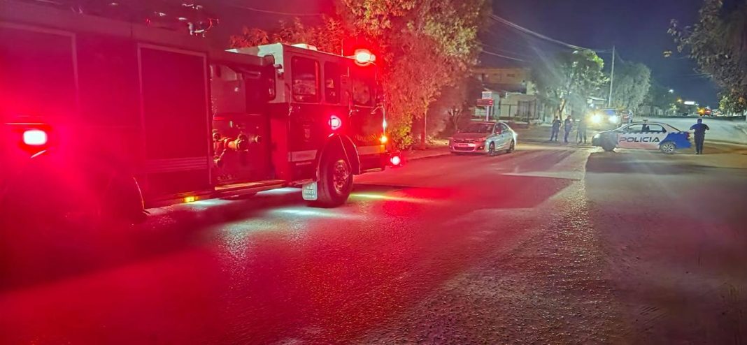 Investigan incendio en una vivienda como ataque con molotov Investigan incendio en una vivienda como ataque con molotov