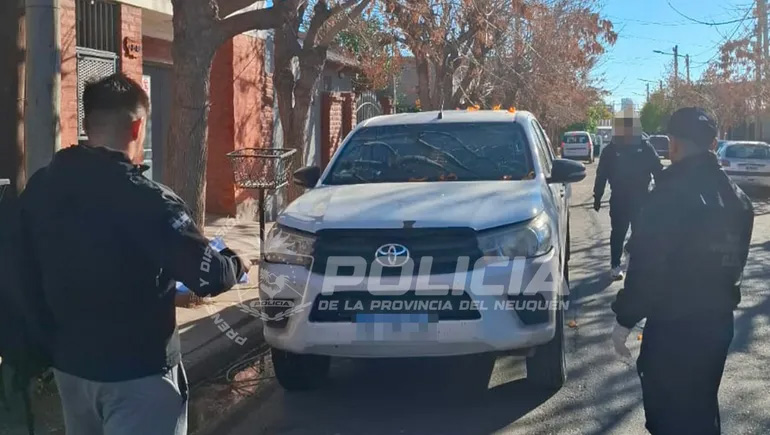 Insólito: recuperan una camioneta robada gracias a que el ladrón circulaba en contramano Insólito: recuperan una camioneta robada gracias a que el ladrón circulaba en contramano
