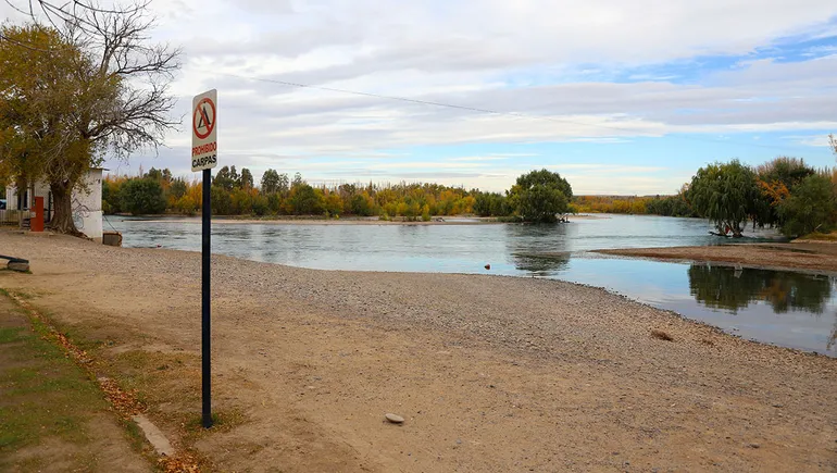 Bajante del río Limay