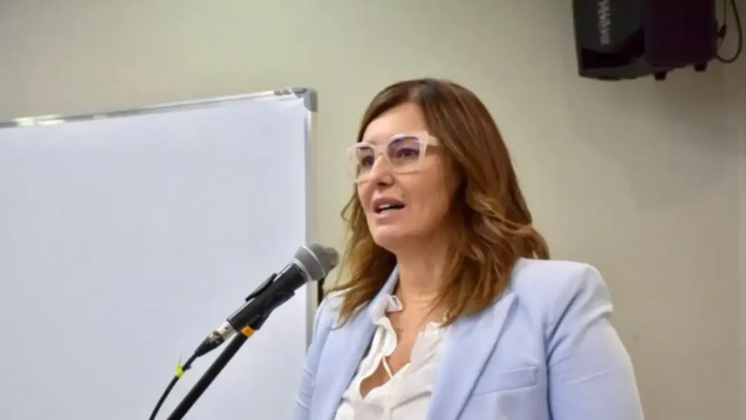Conmoción en Plottier: violenta entradera en la casa de la intendenta Conmoción en Plottier: violenta entradera en la casa de la intendenta