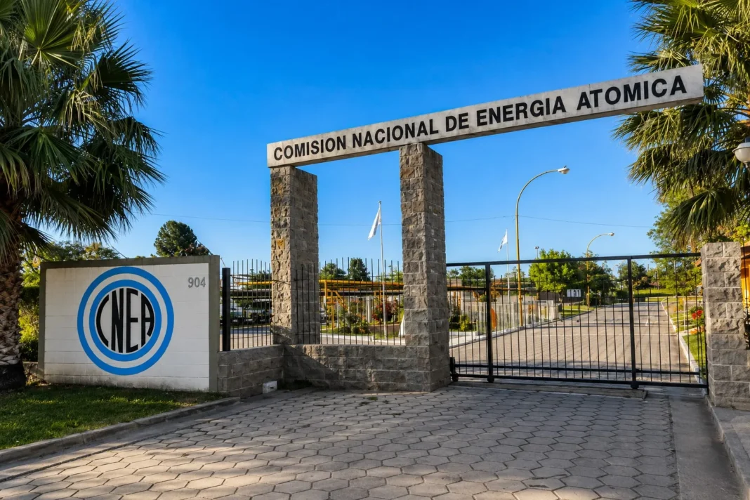 Crisis nuclear en Neuquén: Alerta por despidos en CNEA y el abandono de la PIAP Crisis nuclear en Neuquén: Alerta por despidos en CNEA y el abandono de la PIAP