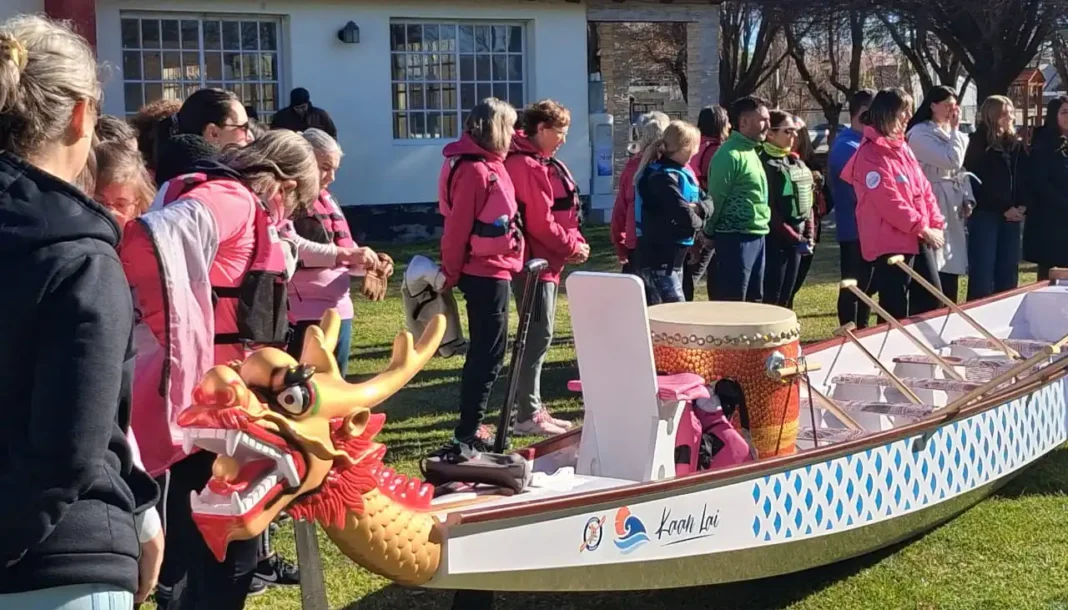 Rosas de la Confluencia en Neuquén: Remar para sanar tras el cáncer de mama Rosas de la Confluencia en Neuquén: Remar para sanar tras el cáncer de mama