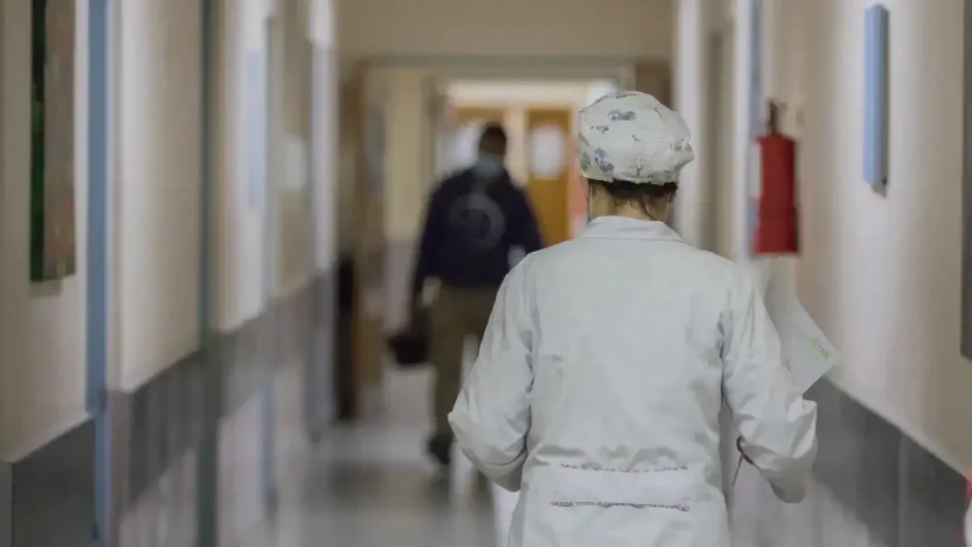 Renuncia en el Hospital Bouquet Roldán: crisis institucional y alerta en la salud pública de Neuquén Renuncia en el Hospital Bouquet Roldán: crisis institucional y alerta en la salud pública de Neuquén