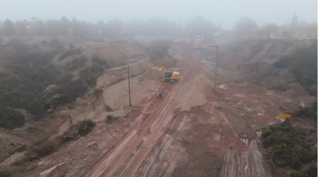 Conflicto por las obras en Parque Norte: vecinos exigen frenar la pavimentación en la barda Conflicto por las obras en Parque Norte: vecinos exigen frenar la pavimentación en la barda