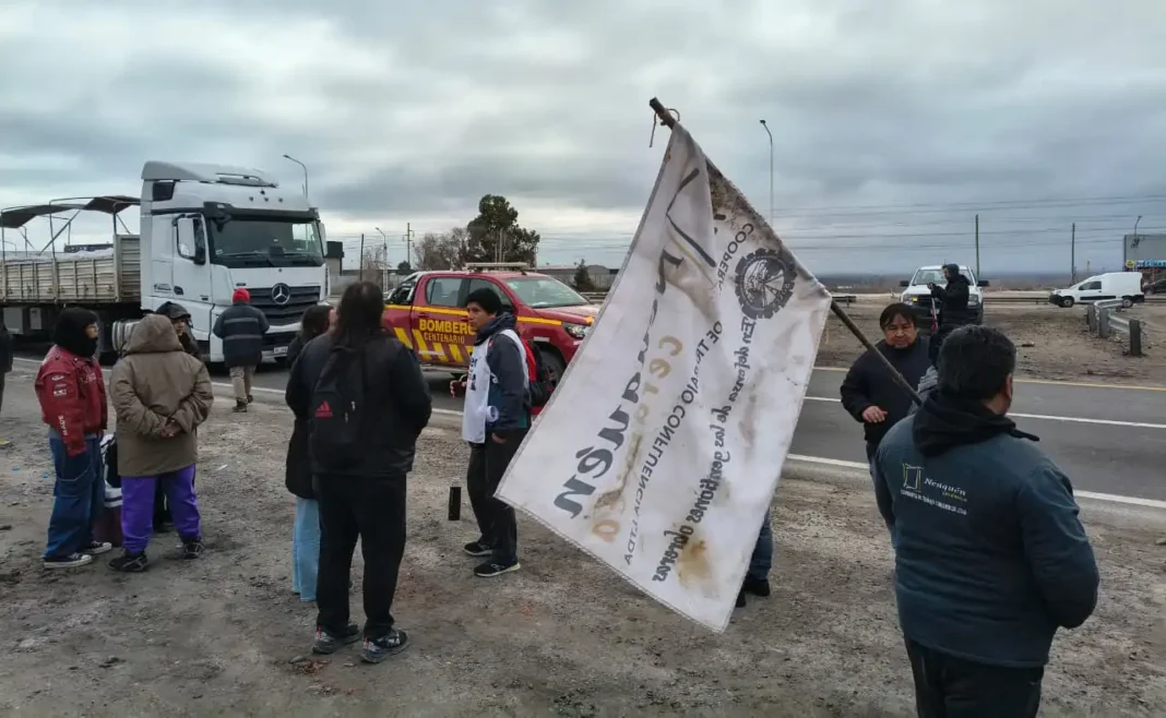 Crisis ceramista en Neuquén: trabajadores de Zanón repudian a Nadia Márquez y denuncian sabotaje Crisis ceramista en Neuquén: trabajadores de Zanón repudian a Nadia Márquez y denuncian sabotaje