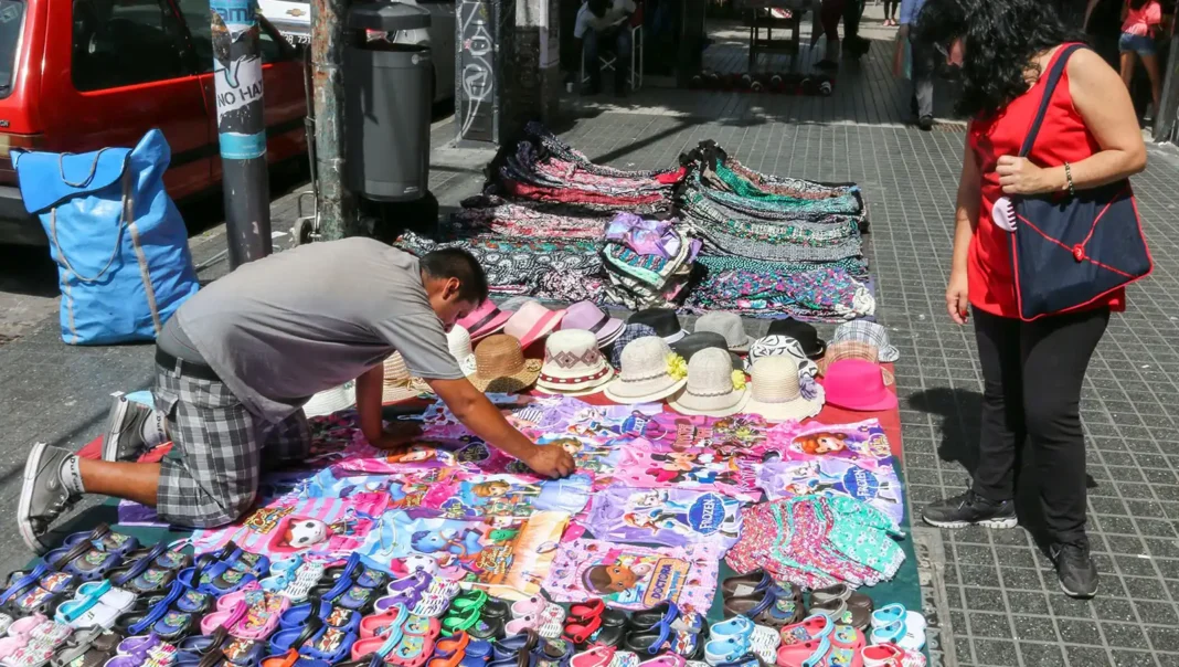 Venta ambulante en Neuquén: Acipan respalda la regulación para frenar el comercio desleal Venta ambulante en Neuquén: Acipan respalda la regulación para frenar el comercio desleal