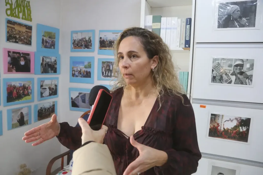 El programa “mujeres hacemos” recibió su primer aporte de una causa por violencia de género El programa “mujeres hacemos” recibió su primer aporte de una causa por violencia de género