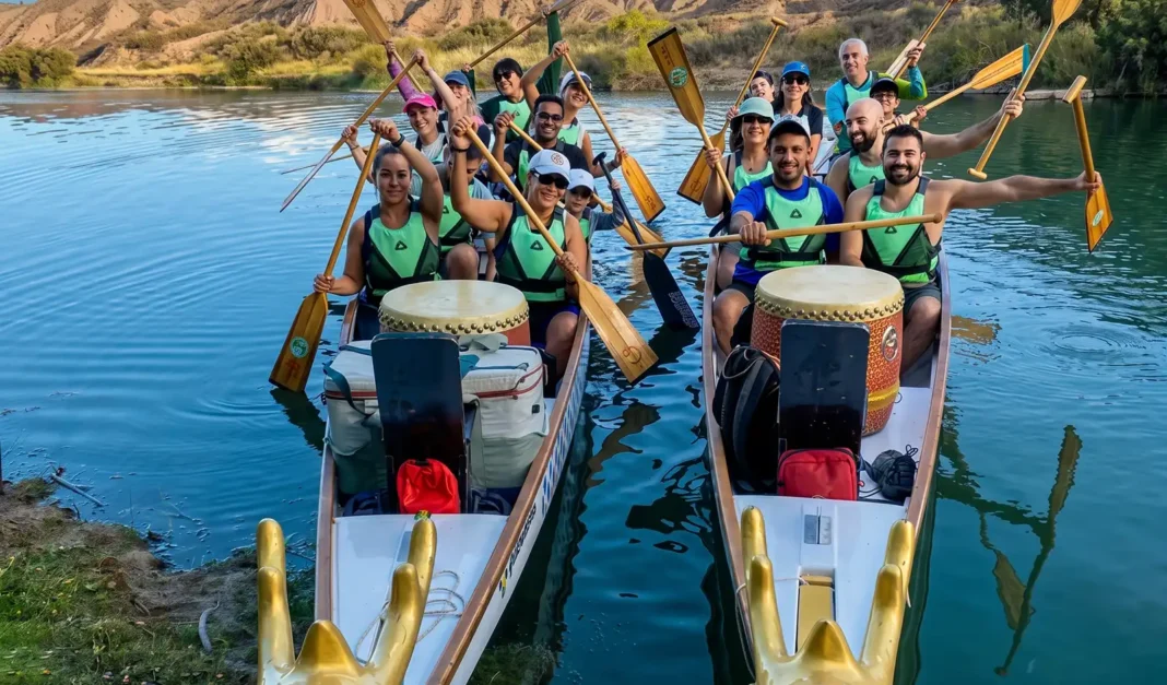 Dragon Fan en Neuquén: Emoción y competencia de remo para todos en el Río Limay Dragon Fan en Neuquén: Emoción y competencia de remo para todos en el Río Limay