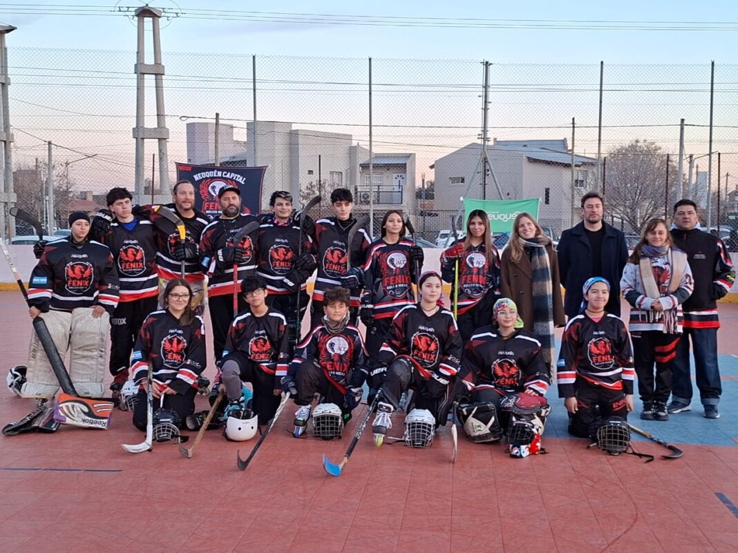 Hockey en línea en Neuquén: el crecimiento de Fénix y su lucha por la infraestructura Hockey en línea en Neuquén: el crecimiento de Fénix y su lucha por la infraestructura